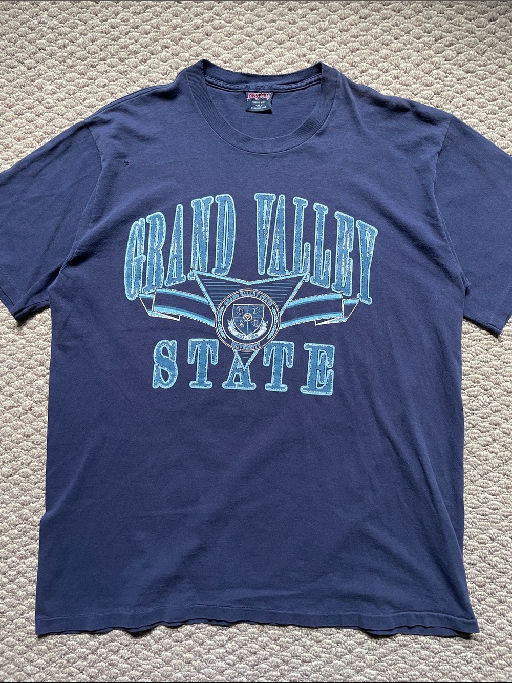 Vintage grand valley state distressed single stitch t shirt